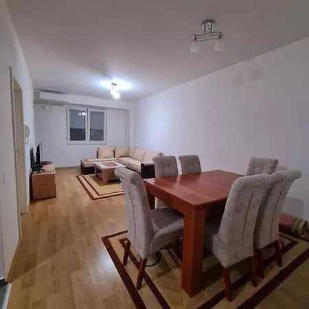 Lovely Fully Equipped Üsküp